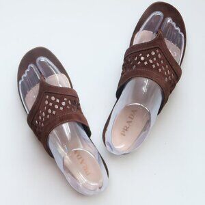 Prada Suede Slide Sandals Designer Summer Flats Casual Thong Sandals Flip Flops
